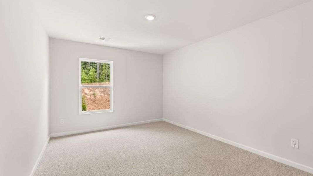 Spacious, unfurnished interior of a new home in Fairhaven, Lithia Springs (Image 24).