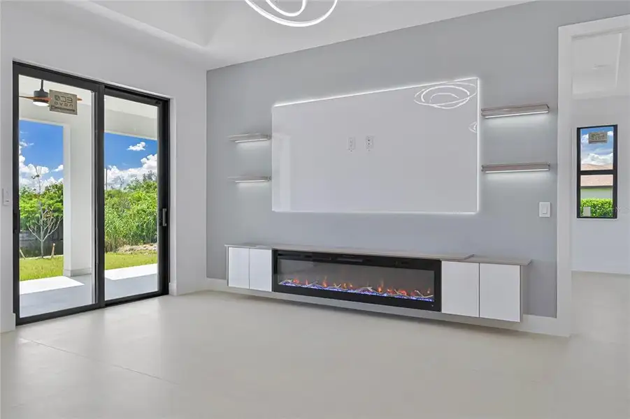 Spacious, unfurnished interior of a new home in , Cape Coral (Image 30). Spacious, unfurnished interior of a new home in , Cape Coral (Image 30).