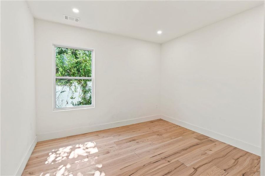 Spacious, unfurnished interior of a new home in , Atlanta (Image 52). Spacious, unfurnished interior of a new home in , Atlanta (Image 52).