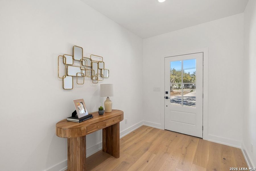 Furnished interior view inside a new home in , Blanco (Image 16).
