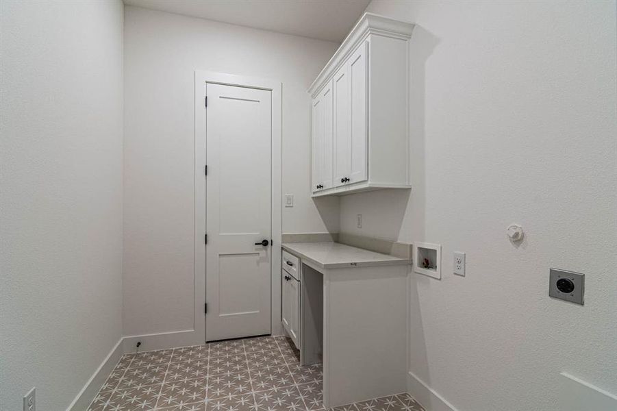 Furnished interior view inside a new home in , Heath (Image 8).
