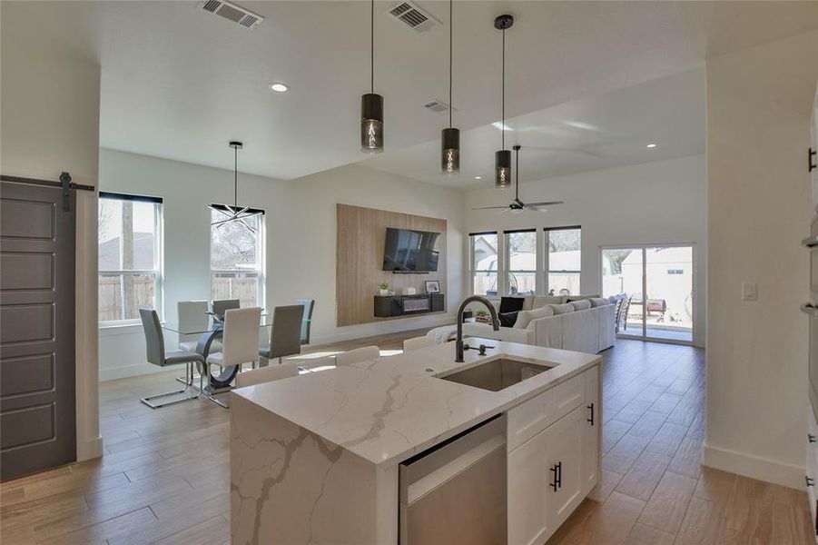 Furnished interior view inside a new home in , Granbury (Image 9).