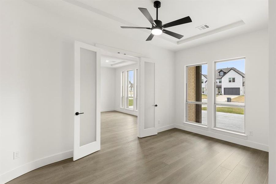 04. 1061 Georgetown - Study 04. 1061 Georgetown - Study