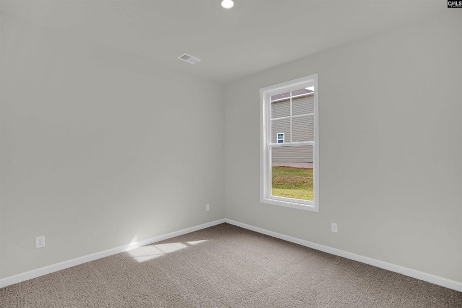 Spacious, unfurnished interior of a new home in Old Charleston Acres, Pelion (Image 16).
