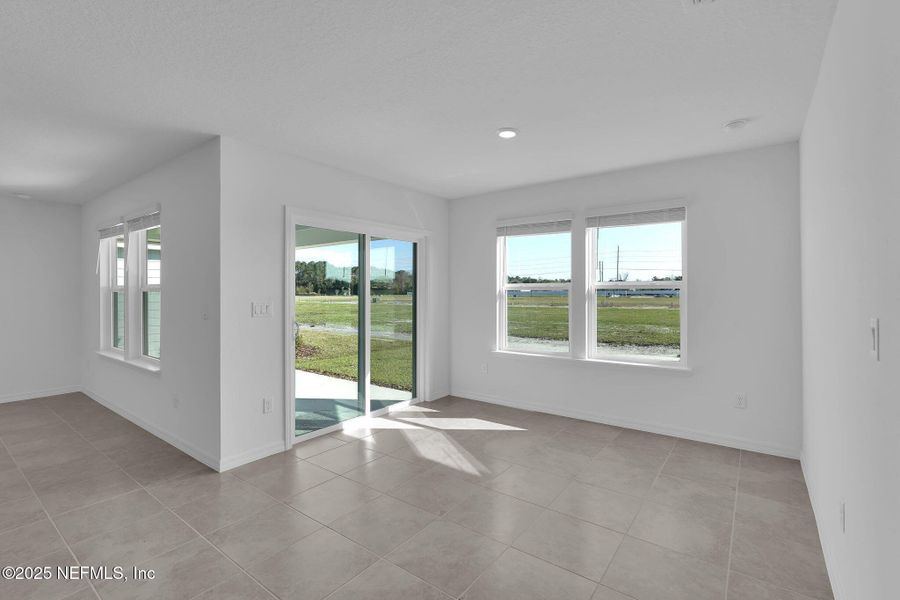 Spacious, unfurnished interior of a new home in Wells Landing, Jacksonville (Image 19). Spacious, unfurnished interior of a new home in Wells Landing, Jacksonville (Image 19).