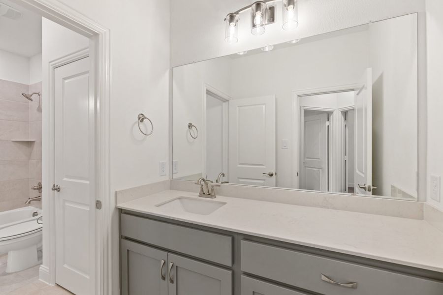 Furnished interior view inside a new home in Lake Breeze, Lavon (Image 20). Furnished interior view inside a new home in Lake Breeze, Lavon (Image 20).