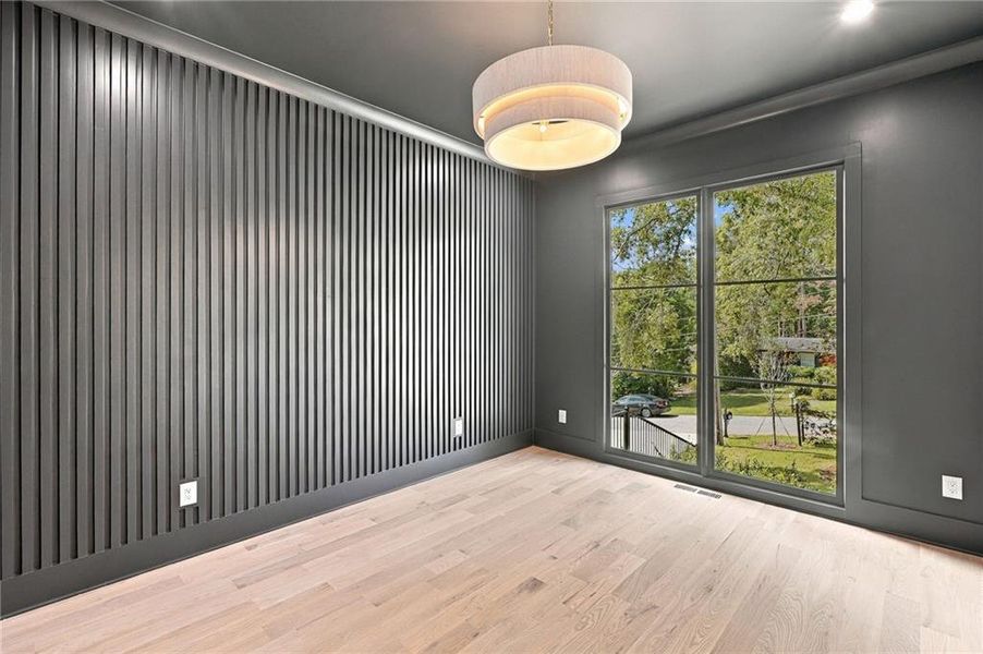 Spacious, unfurnished interior of a new home in , Alpharetta (Image 30).