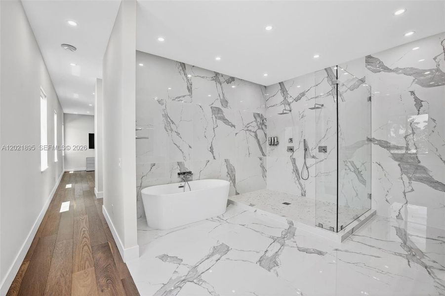 Furnished interior view inside a new home in , Pompano Beach (Image 14).