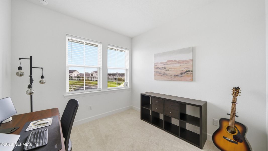 Furnished interior view inside a new home in Seven Pines 40' Front Entry, Jacksonville (Image 57).