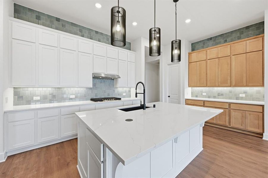 Furnished interior view inside a new home in Ridge Crossing, Waxahachie (Image 8).