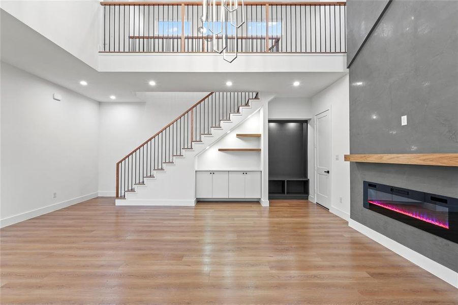 Spacious, unfurnished interior of a new home in , Dallas (Image 16).