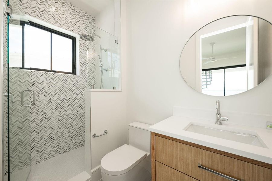 70-web-or-mls-NDP-231-E-Shore-6-8352 70-web-or-mls-NDP-231-E-Shore-6-8352