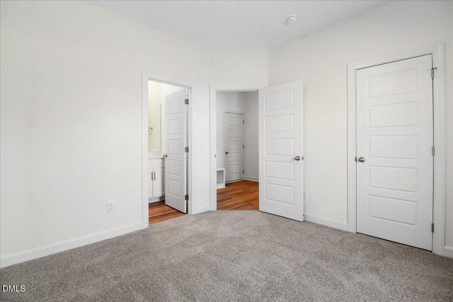 23-101 Hudson Vlg Dr-23