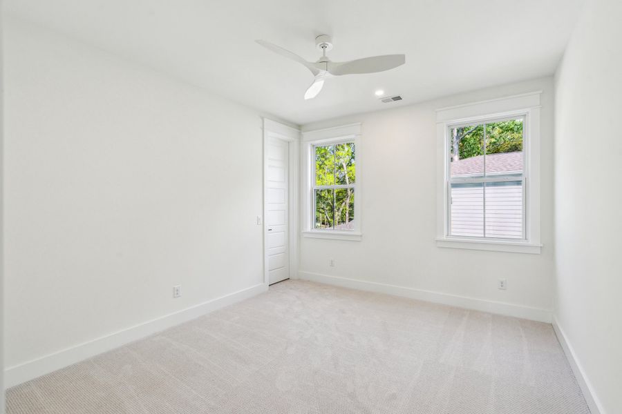 Spacious, unfurnished interior of a new home in , Mount Pleasant (Image 39).
