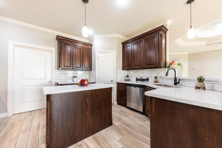 Furnished interior view inside a new home in , Beaumont (Image 11).