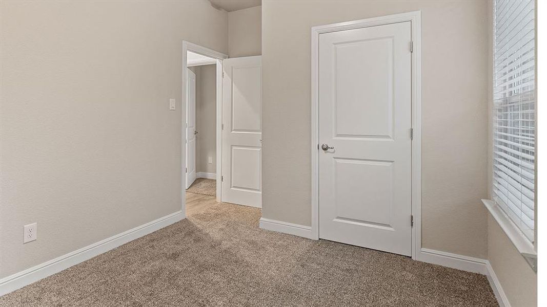 Spacious, unfurnished interior of a new home in Parkerville Meadows, DeSoto (Image 24).