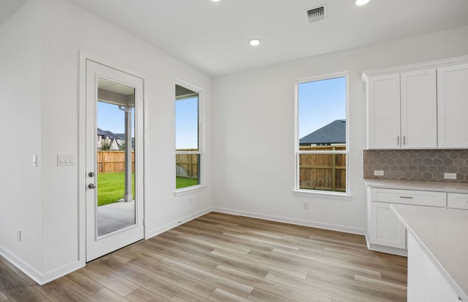 Spacious, unfurnished interior of a new home in Katy Court, Katy (Image 18).