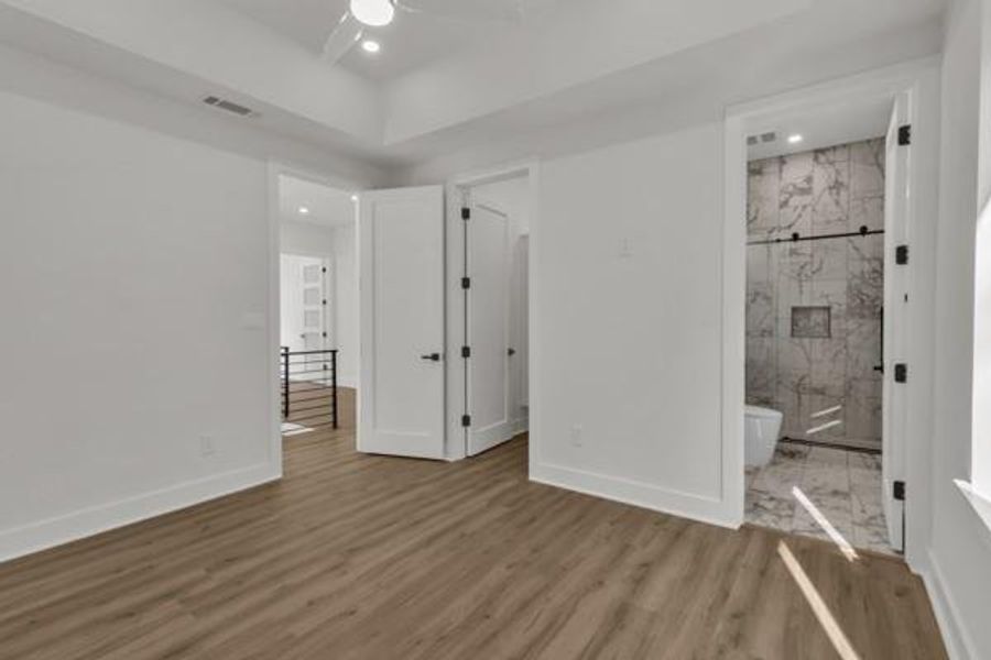 Spacious, unfurnished interior of a new home in , Atlanta (Image 30).