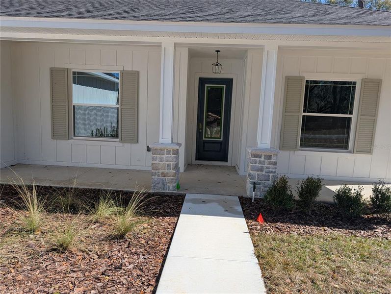 Exterior details and patio area of a home in , Ocala (Image 23).
