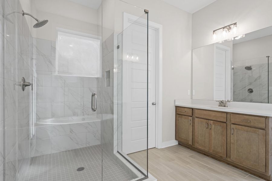 Furnished interior view inside a new home in Lockwood, Collierville (Image 12).