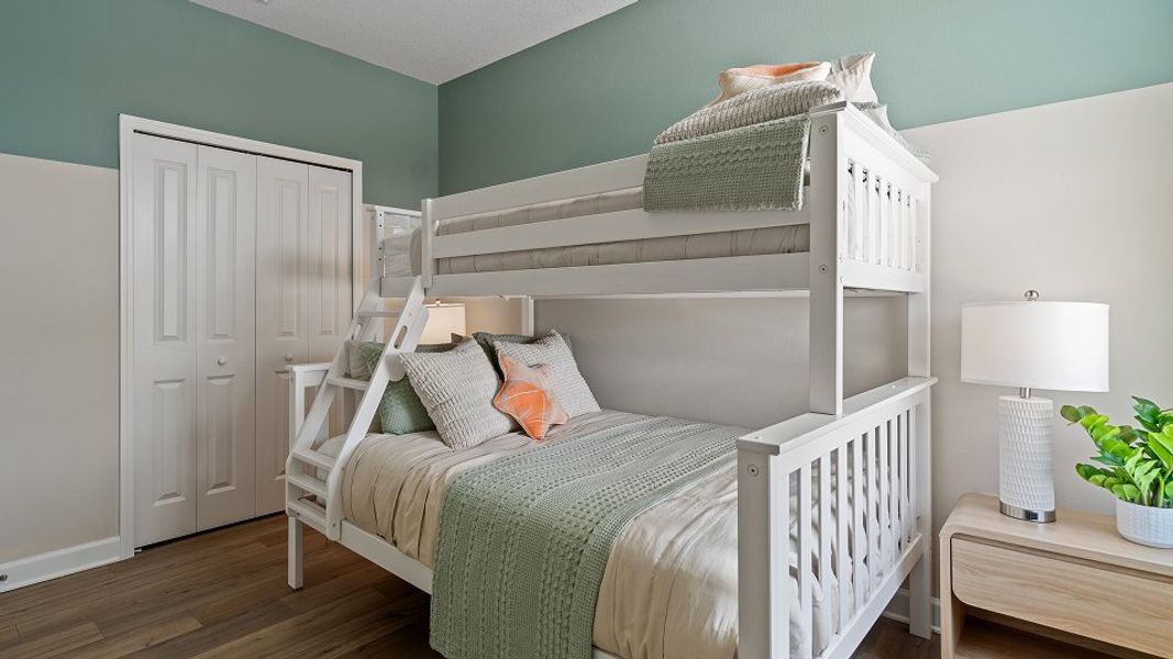 3275 Majesty Palm Bed4 2of2 F2 7 28 25