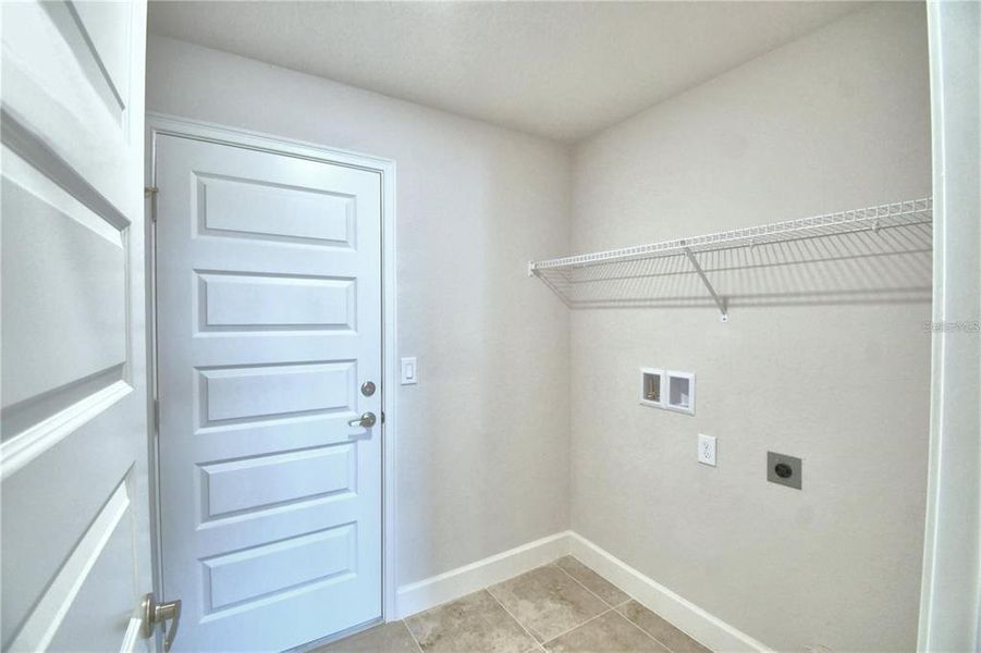 Spacious, unfurnished interior of a new home in Knights Landing, Lakeland (Image 19).