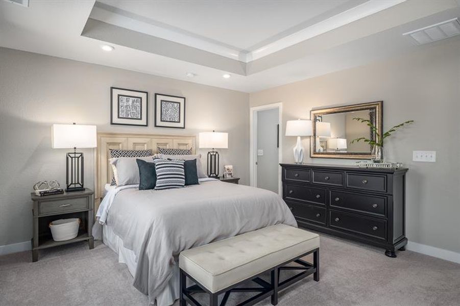 Representative furnished interior of a home built from the Roxbury End Home by Ryan Homes in Creek Water Townhomes, Indian Land (Image 9).