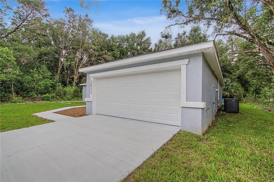 Exterior details and patio area of a home in , Summerfield (Image 3).