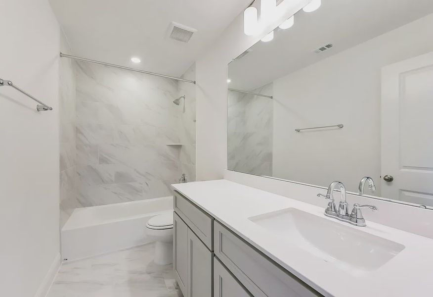 Plan 3049 bath 2 - 16 of 17 Plan 3049 bath 2 - 16 of 17