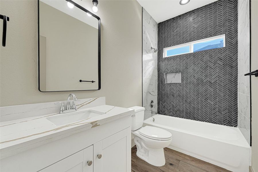 Furnished interior view inside a new home in , La Marque (Image 10).