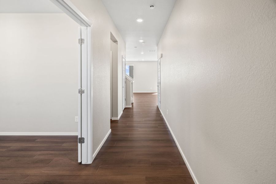 Spacious, unfurnished interior of a new home in Wolf Creek Run West, Strasburg (Image 18).