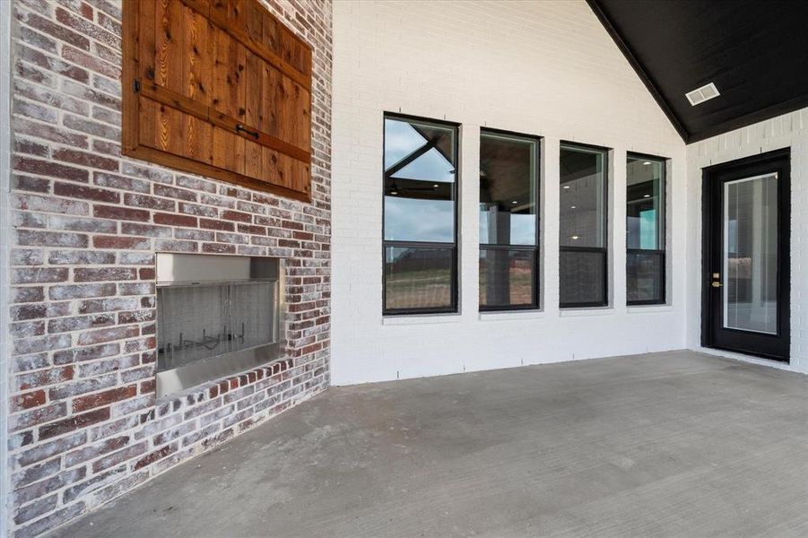 Spacious, unfurnished interior of a new home in , Waxahachie (Image 24). Spacious, unfurnished interior of a new home in , Waxahachie (Image 24).