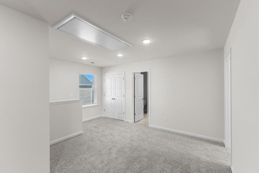 Spacious, unfurnished interior of a new home in The Grove, Florence (Image 25).