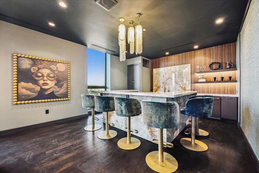 Kitchen and bar area for entertaining. Kitchen and bar area for entertaining.