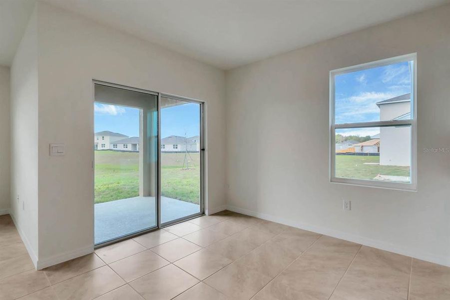 Spacious, unfurnished interior of a new home in Timberwalk, Mount Dora (Image 8).