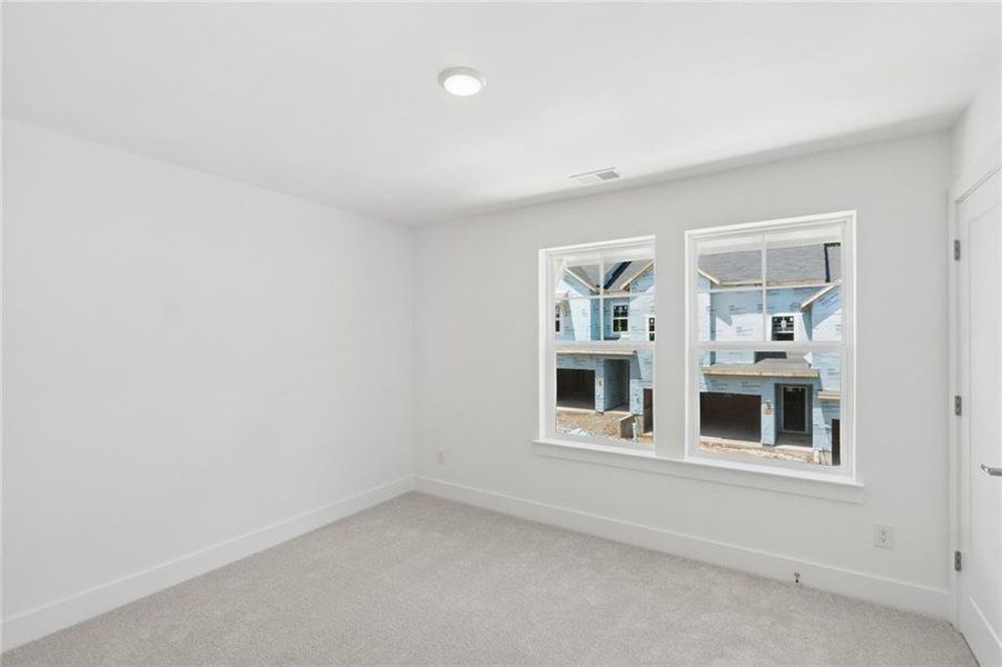 Spacious, unfurnished interior of a new home in Grandview Terrace, Canton (Image 14).