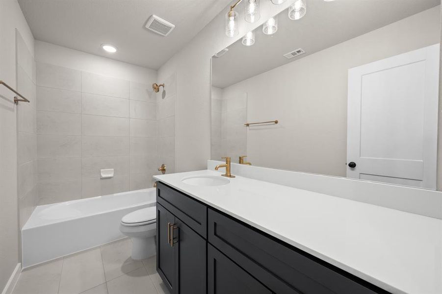 425 Wabash- Bathroom-1-2