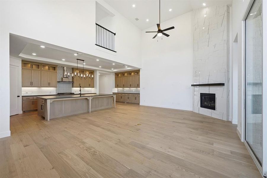 Family Room/Dining Room Family Room/Dining Room