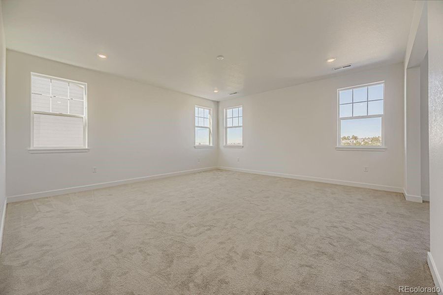 2nd Floor Owner's Suite