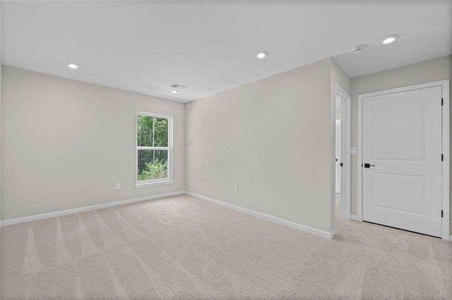 Spacious, unfurnished interior of a new home in Easton Park, Dallas (Image 19). Spacious, unfurnished interior of a new home in Easton Park, Dallas (Image 19).