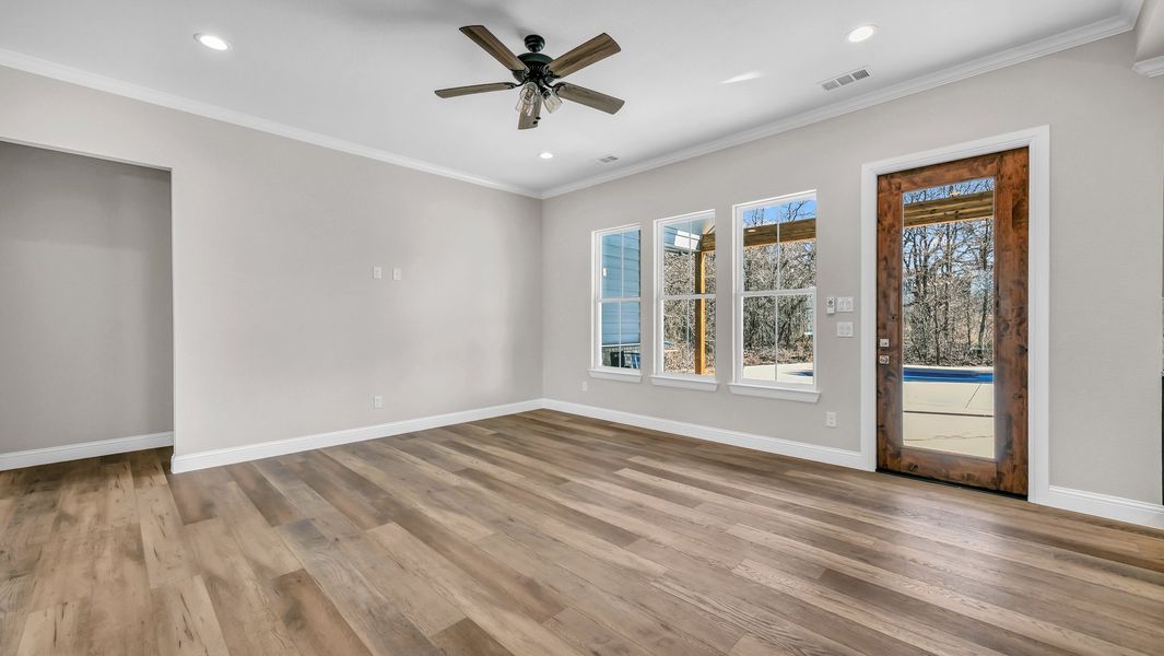Representative unfurnished interior of a home built from the Clementine by Zeal Home Builders in Saddle Crest Estates, Weatherford (Image 23).