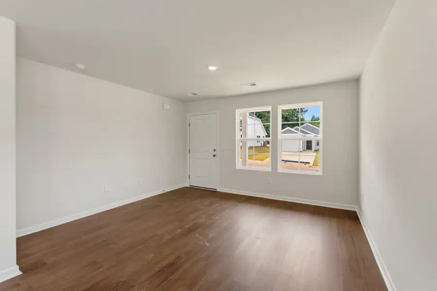 Spacious, unfurnished interior of a new home in Evergreen, Spartanburg (Image 9). Spacious, unfurnished interior of a new home in Evergreen, Spartanburg (Image 9).