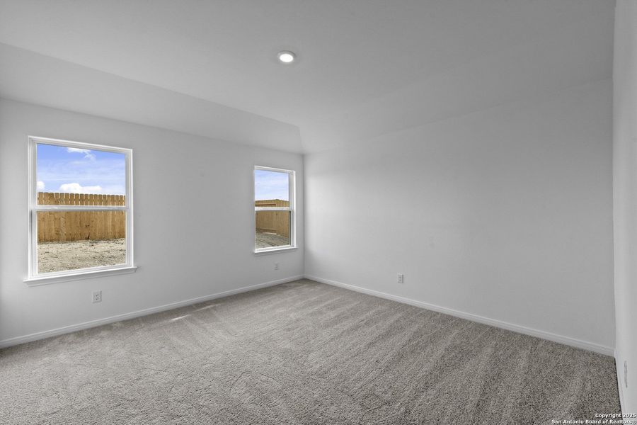 Spacious, unfurnished interior of a new home in Preserve at Medina, Von Ormy (Image 12).