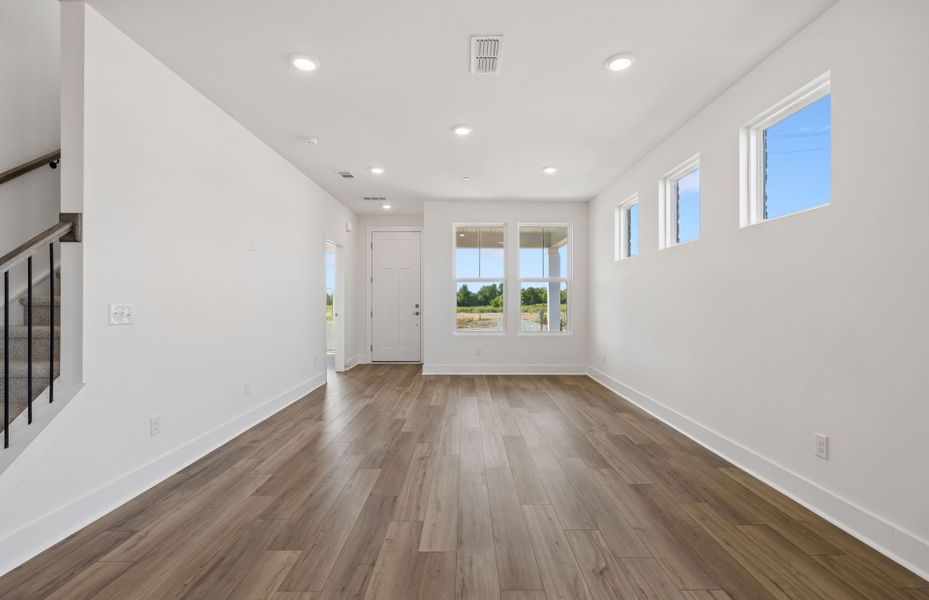 Spacious, unfurnished interior of a new home in Bradshaw Farms Reserve, Mount Juliet (Image 19).
