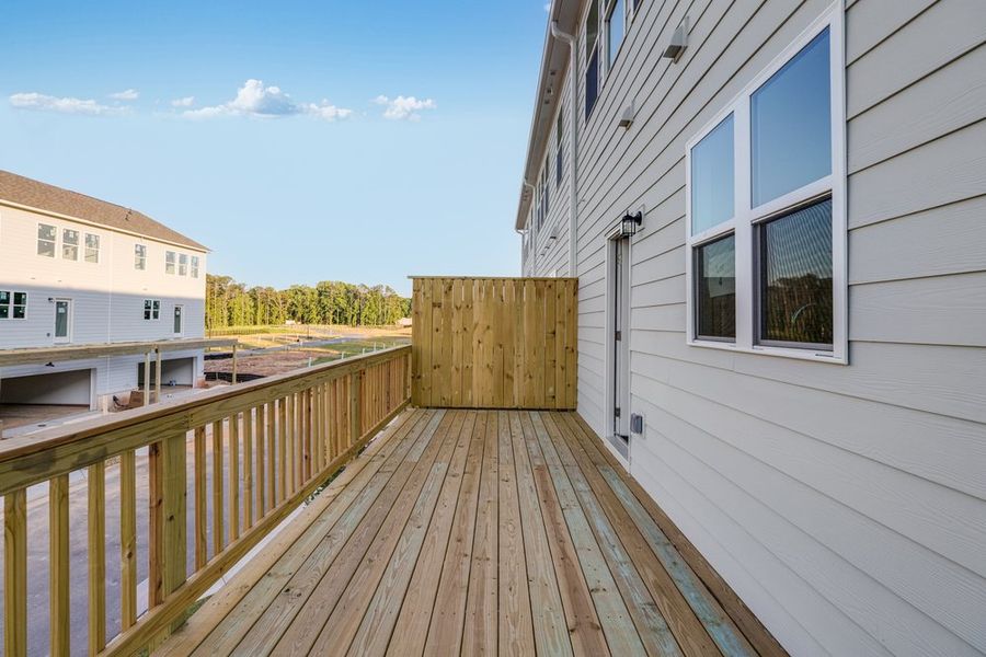 Exterior details and patio area of a home in Chandler Run, Tucker (Image 19).
