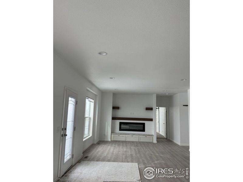 Spacious, unfurnished interior of a new home in , Nunn (Image 20).