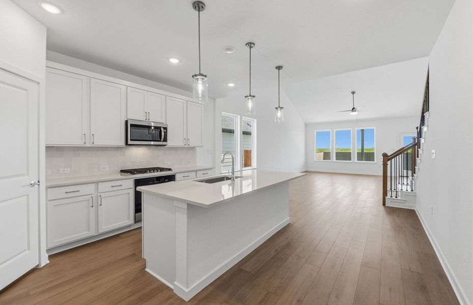 Furnished interior view inside a new home in Kuempel Farms, Pflugerville (Image 9).