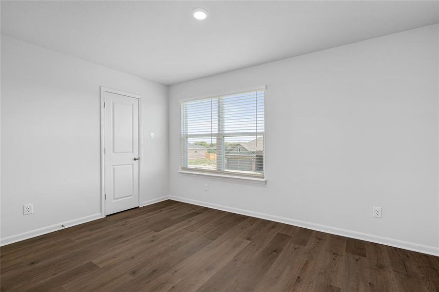 Spacious, unfurnished interior of a new home in Vista West, Fort Worth (Image 8).