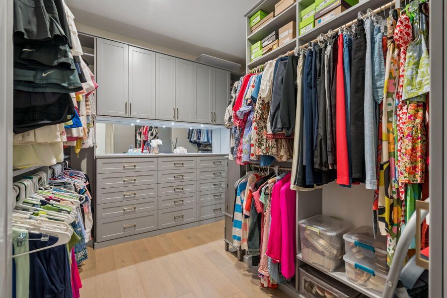Furnished interior view inside a new home in , Charleston (Image 35).