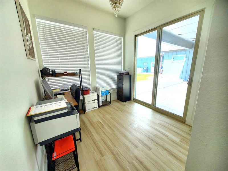 Office with Access to Outdoor Atrium/Outdoor Living Area